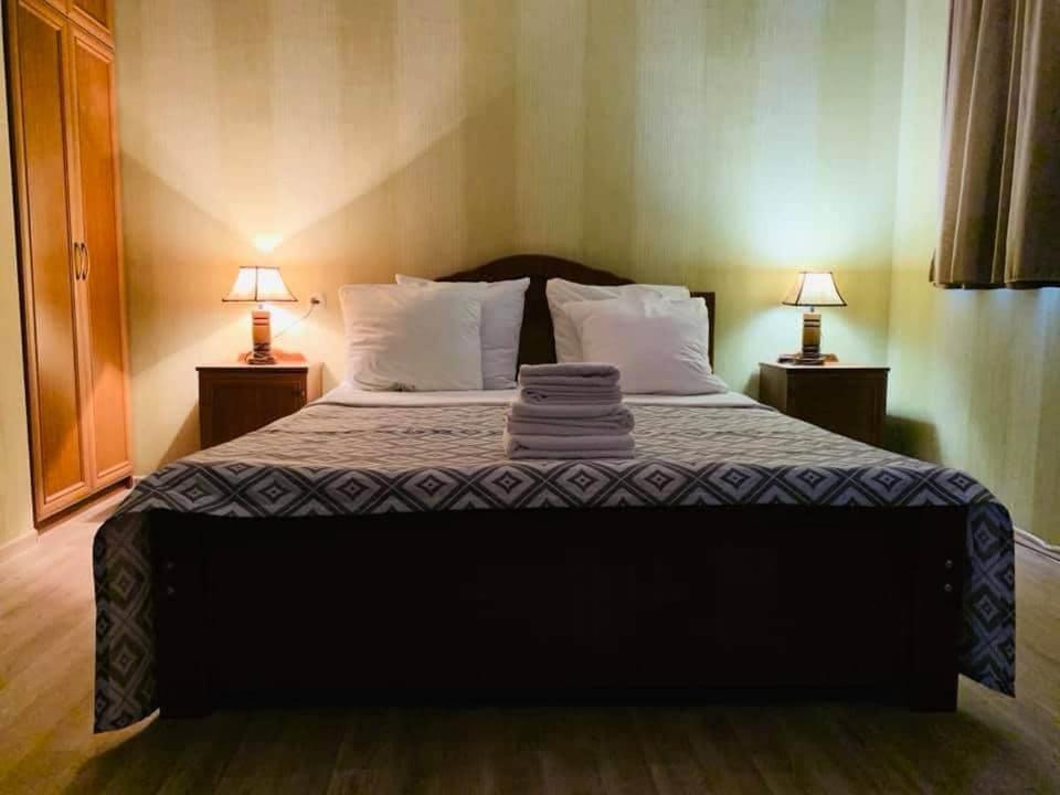 Hotel Sweet Home Telavi Kültér fotó