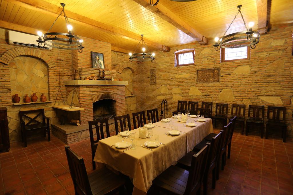 Hotel Sweet Home Telavi Kültér fotó