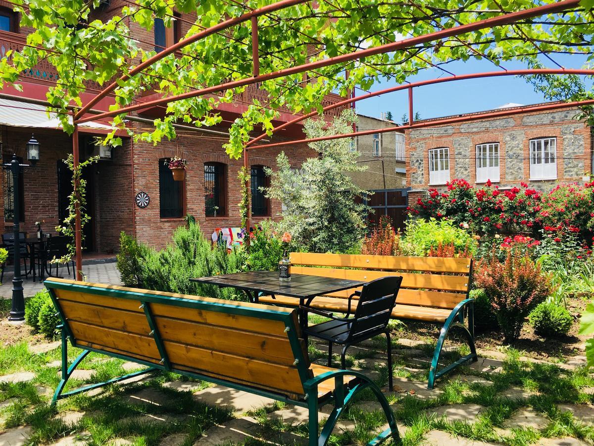Hotel Sweet Home Telavi Kültér fotó